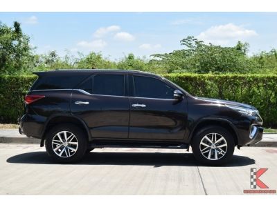 Toyota Fortuner 2.8 (ปี 2016) V 4WD SUV รูปที่ 4